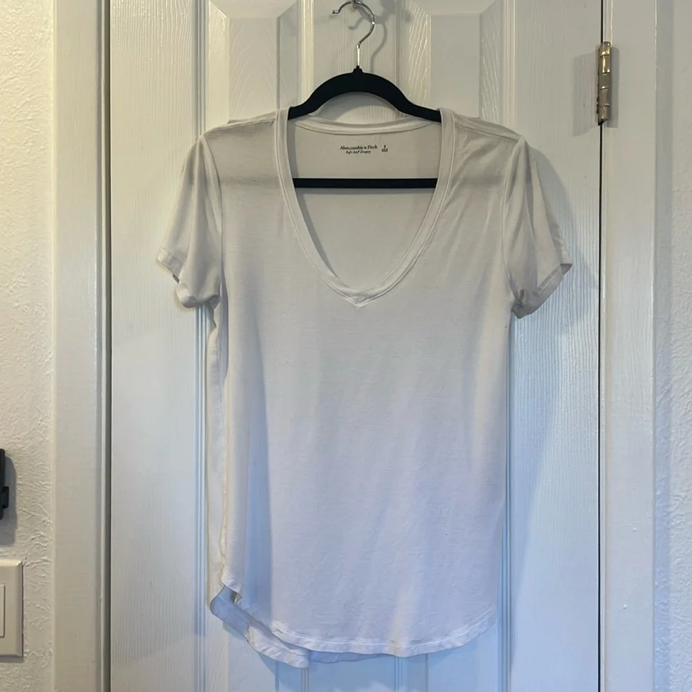Abercrombie and Fitch soft A&F drapey t-shirt - Picture 3 of 7